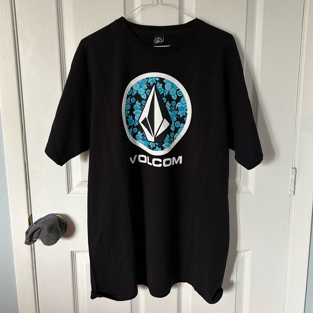 Volcom Men's Black Graphic Logo T-Shirt with Blue Accent